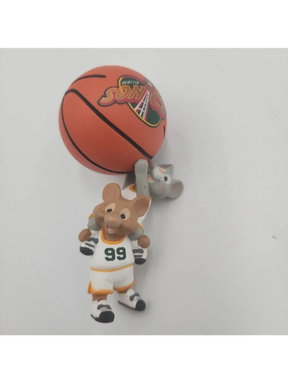 Vintage Hallmark Seattle Supersonics 1999 NBA Collection Keepsake Ornament